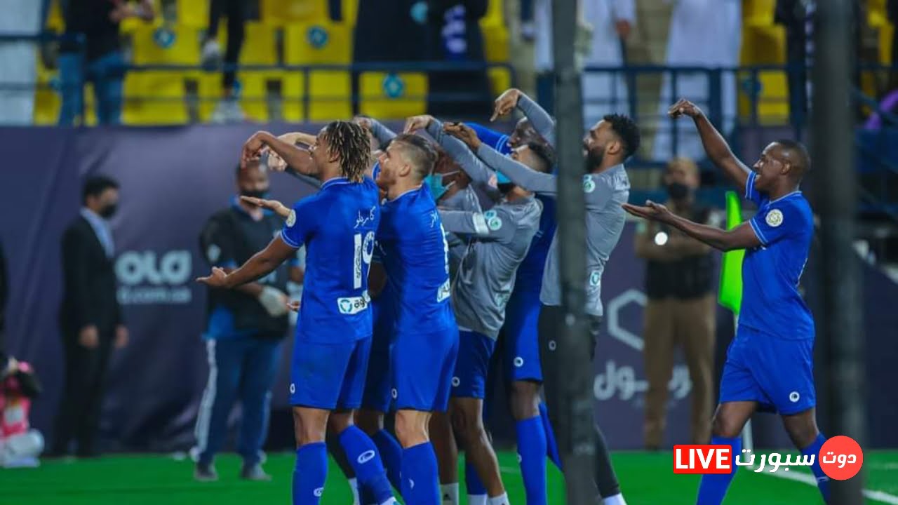 ديربي الرياض بالون الازرق .. الهلال يفوز على النصر برباعية نظيفة في الدوري السعودي  تمكن فريق الهلال السعودي من تحقيق فوز عريض على غريمه التقليدي